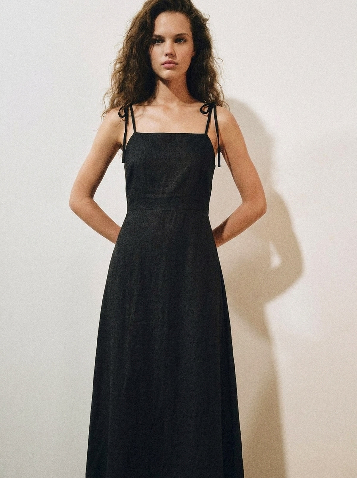 Vestido Dália Preto — Estúdio Close